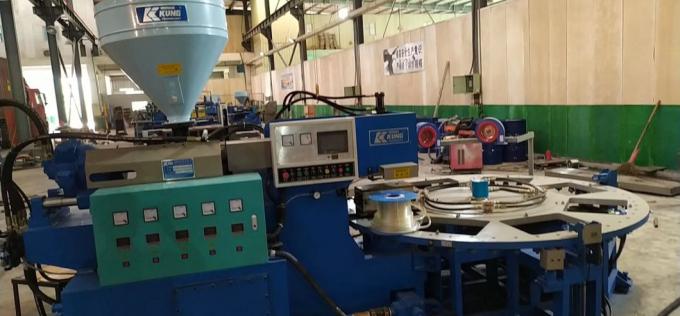 6 محطات PVC حقن صب الأحذية آلة متعددة الألوان التلقائي 5